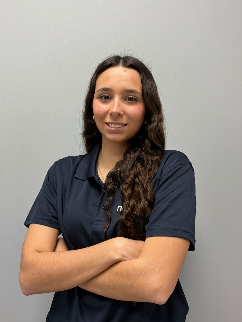 Claudia, recepcionista en NEUROFIT Cornellà