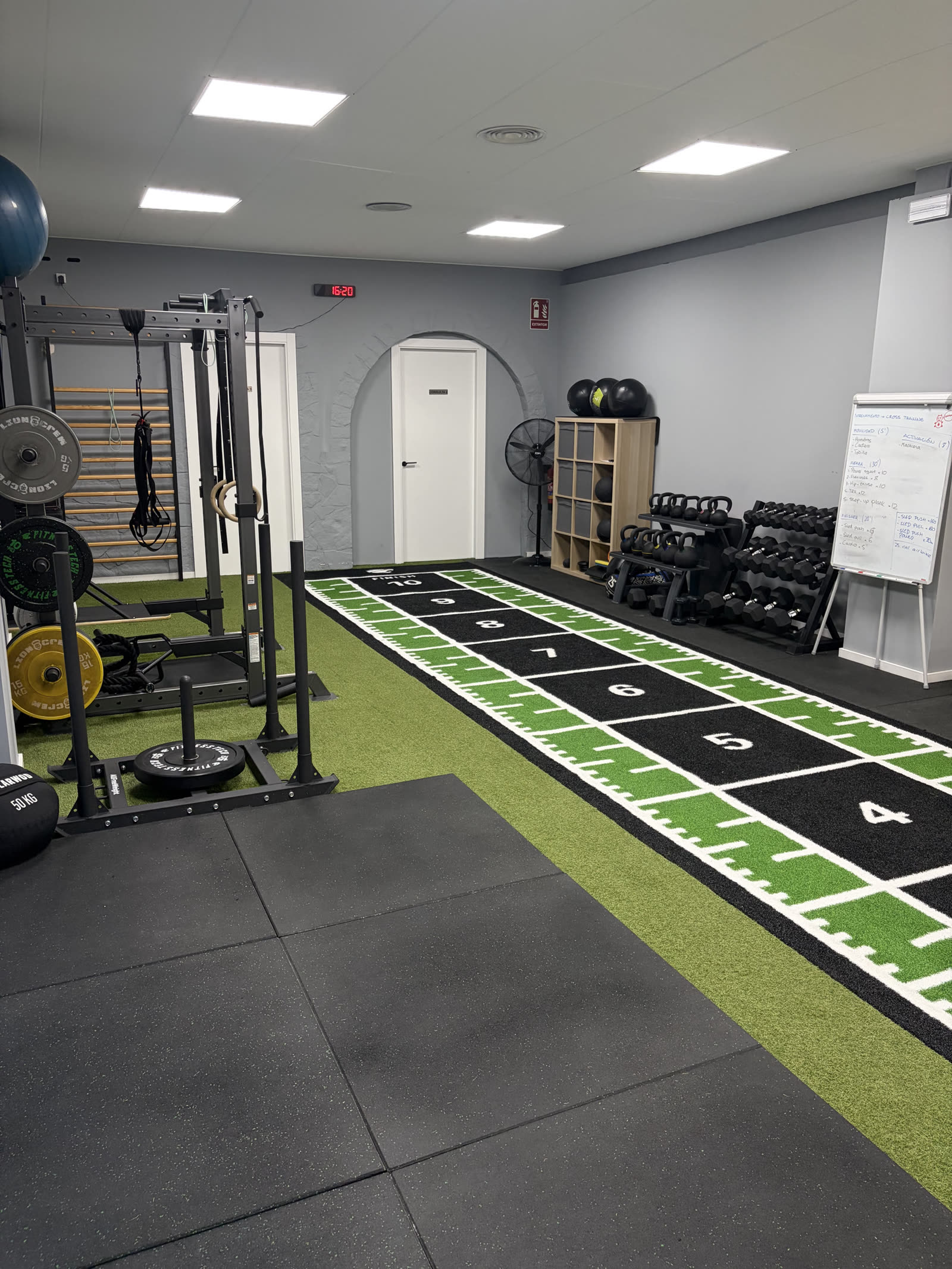 Clínica NEUROFIT — fisioterapia y readaptación deportiva en Cornellà de Llobregat